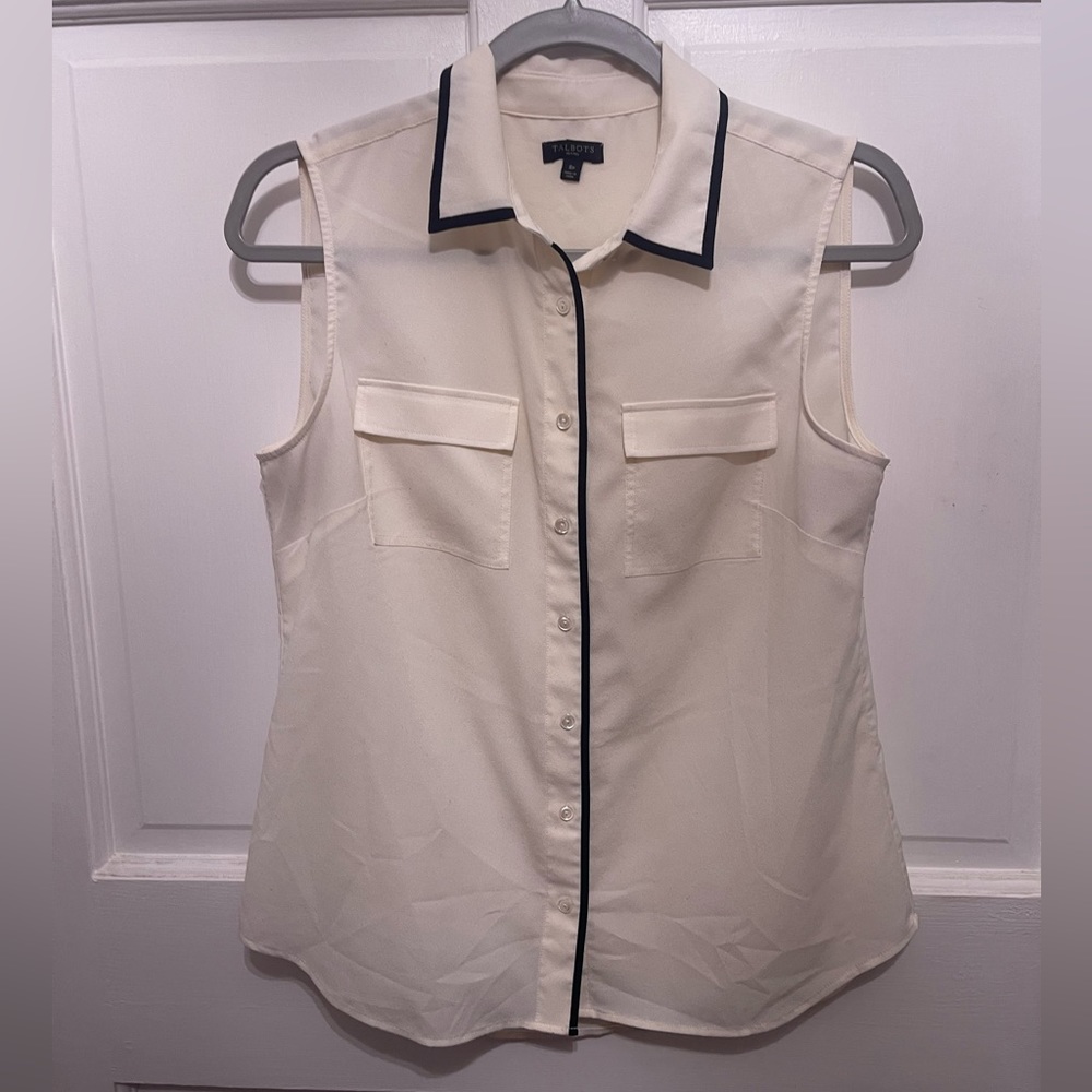 Excellent used condition Talbots womens size 8 petite sleeveless white blouse
